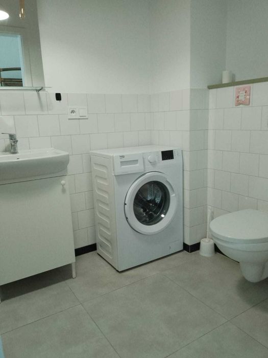 Wynajmę mieszkanie 2 pokojowe - Więcej