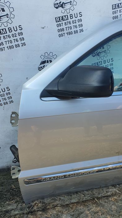 Дверка передня ліва jeep grand cherokee 2005-2010