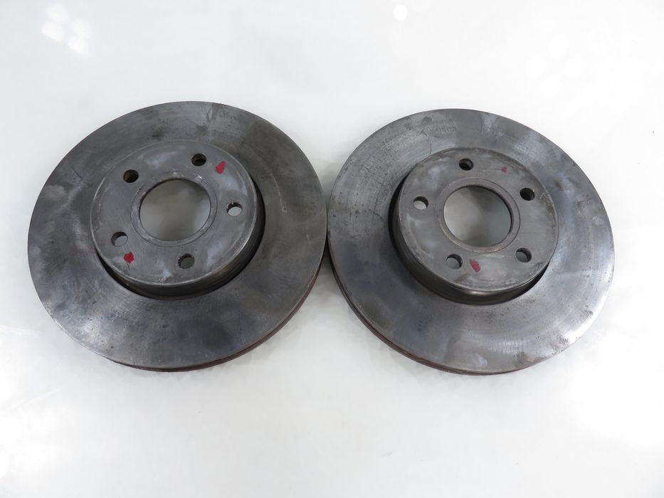 Tarcze Hamulcowe Przód Ford Focus Mk3 III 1.5 Tdci