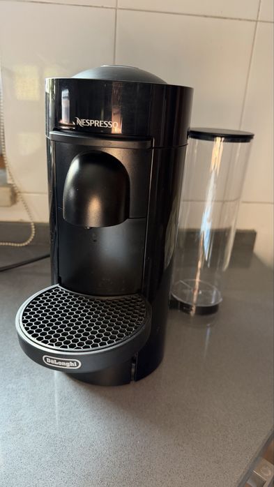Maquina de café Nespresso Delonghi Vertuo