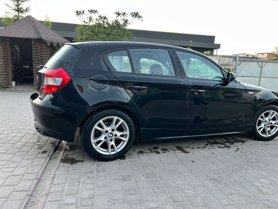 BMW 116i бензин.
