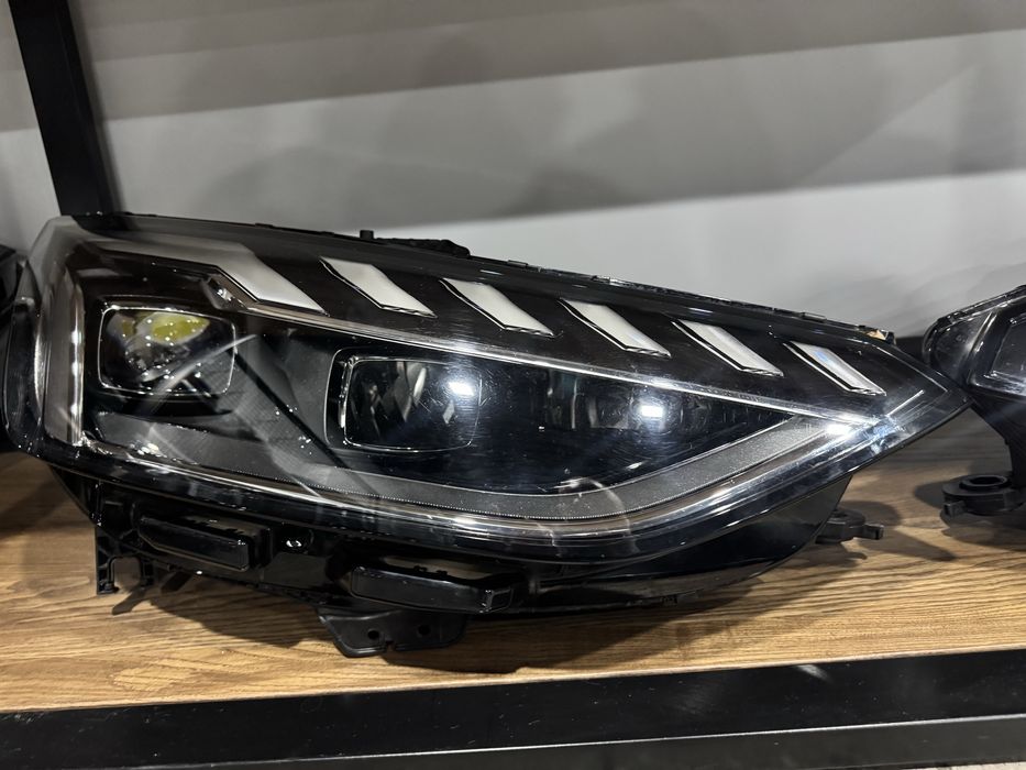 Фара левая правая фары передние Audi A4 b9 B9.5 B 9 . 5 Full led