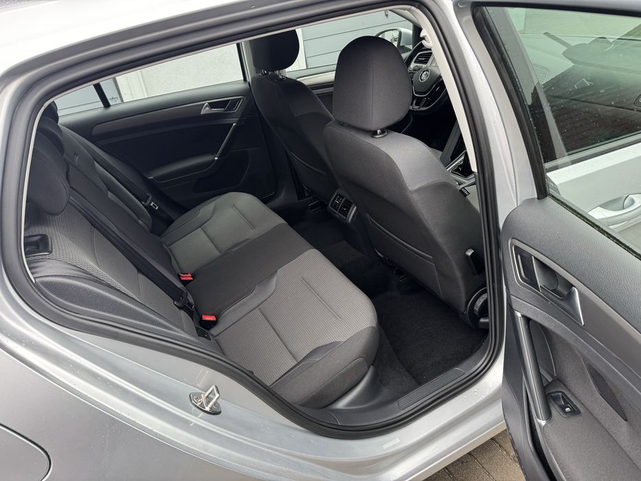 VW Golf VII 1.4 140 KM sprowadzony 2013 zarejestrowany zimówki TUV