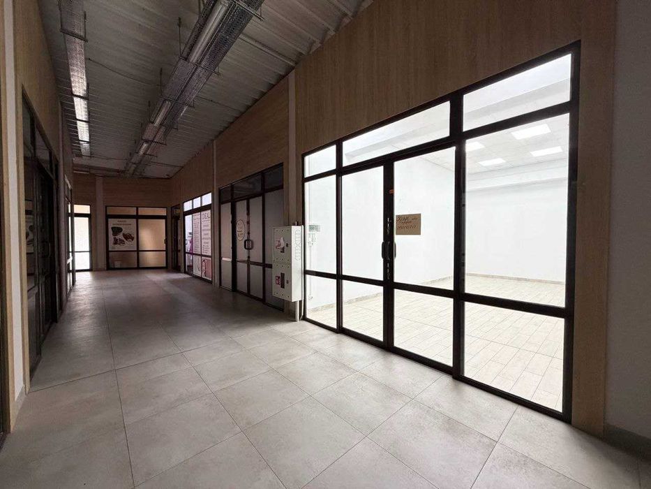 Продаж торгово-офісного приміщення 26.8 м², вул. Успенська, Стрий