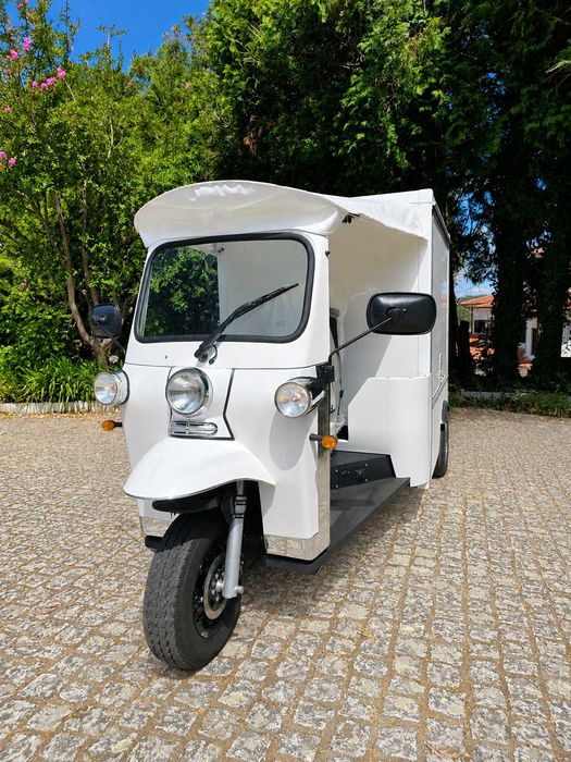 Viatura -  e-Tuk L5 Cargo