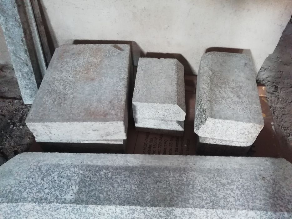 Pedras de granito de fogão de sala