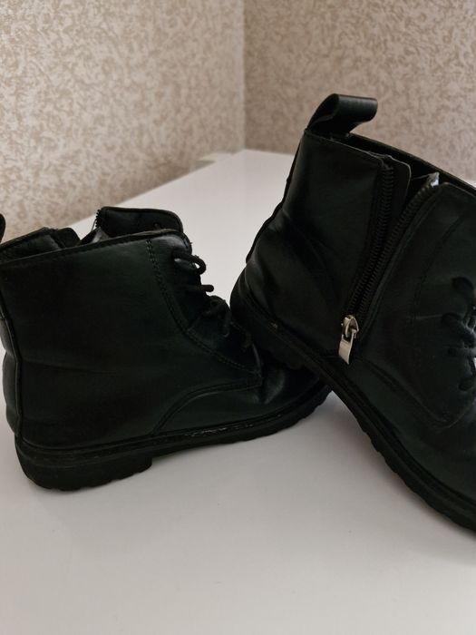 Чоботи осінні...