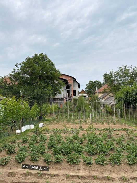 Продається будинок у м.Берегове