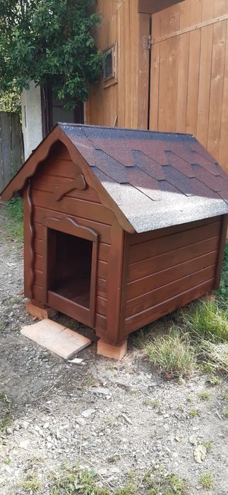 Продам собачу будку