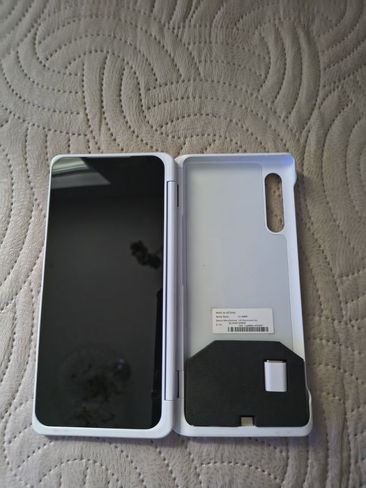 LG Velvet z Dual Screen - rezerwacja