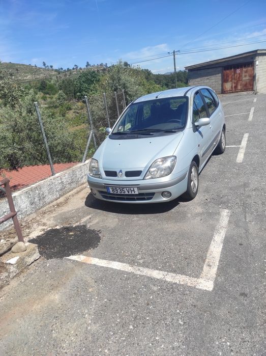 Renault Scenic em perfeitas condições pronta a circular.