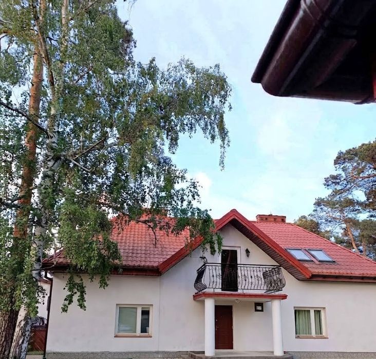 Komfortowy dom 120 m² z ogrodem 800 m², Józefów ul. Wyszyńskiego – Od października!