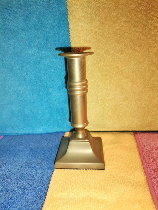 Antigo Castiçal em Latão para uma vela