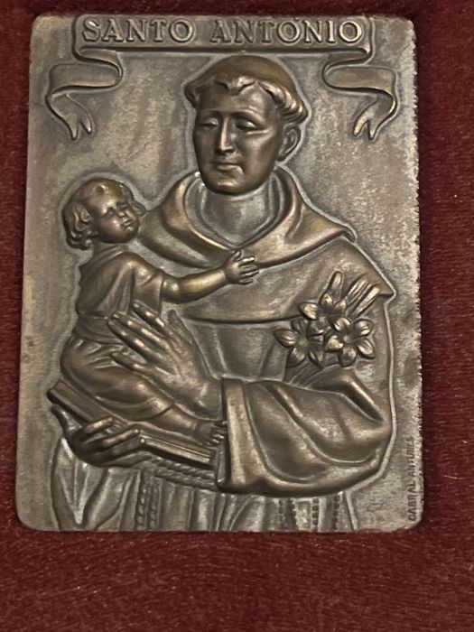 Medalhas em bronze S. João, S. Pedro e Sto António