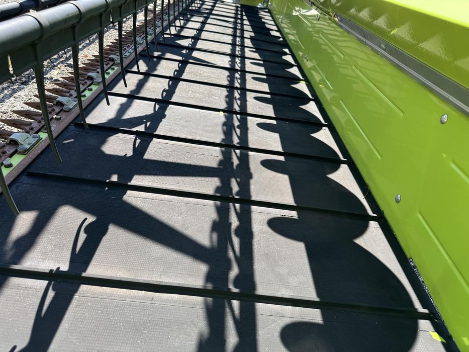 Жатка Claas MaxFlo 12m 2015року. Стан нової  жатки свіжа з європи