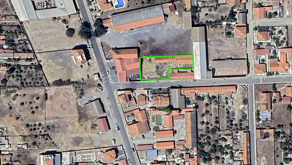 Terreno à venda em Ermidas-Sado (Não respondo a agências imobiliárias)