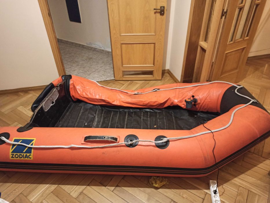 Ponton Zodiac lata 80