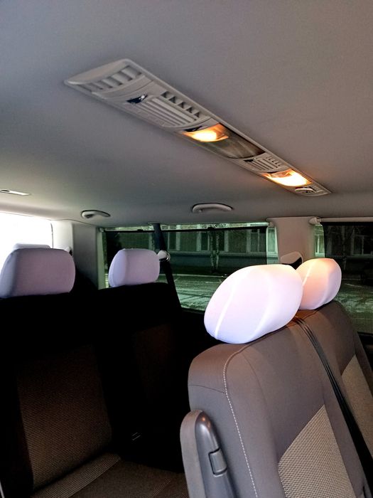 Volkswagen Caravelle 2.0 TDi (140) 6 ст  Voyage Maxi .