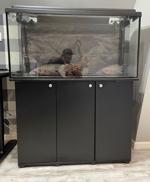 Akwarium 200L , całe wyposażenie, dwa filtry, pokrywa oświetleniowa