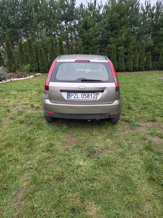 Ford Fiesta fajne auto do pracy lub miasta