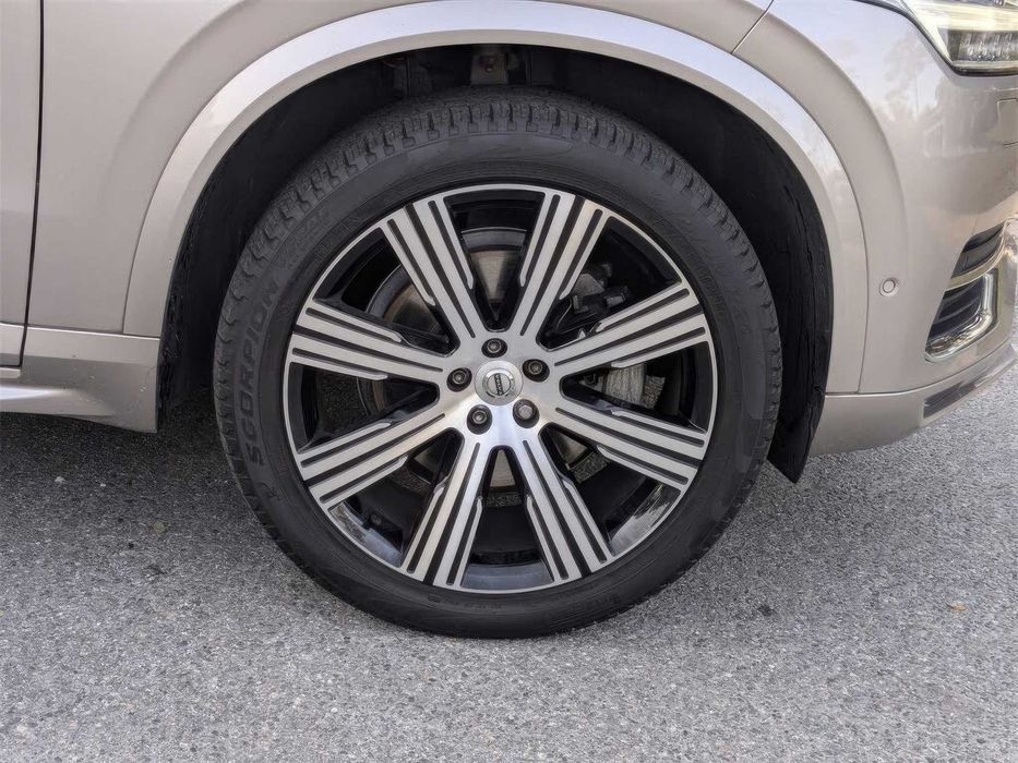 Volvo XC90 B6 Ultimate Bright Theme 6-Passenger      2023