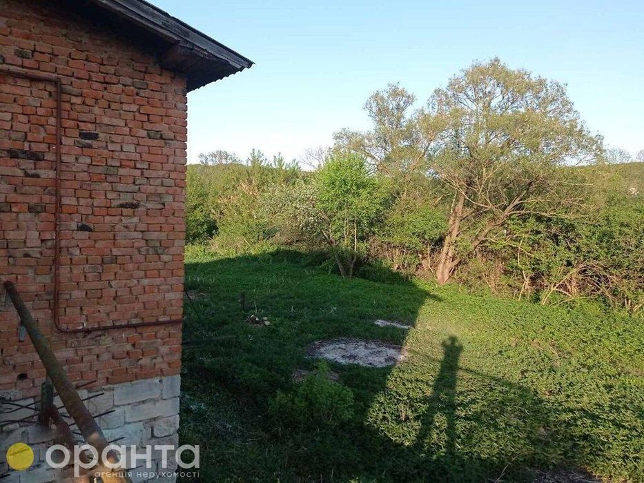 Продаж ділянки з будинком 50 сот. с. Миролюбівка