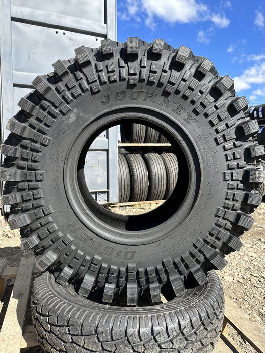 37x11.50R16 Journey Digger WN03 MT 4X4