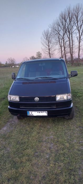 Продам VOLKSWAGEN  T4 1.9
