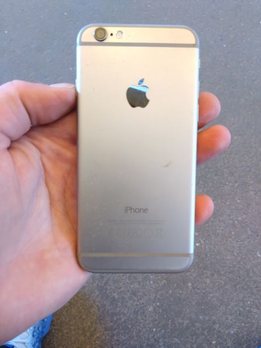 iPhone 6 black  16 gb