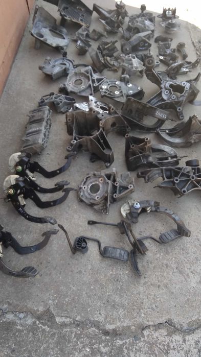 Педаль зчеплення Рено Меган 1 Сценік 1 Кенго 1 Лагуна 1 кронштейн