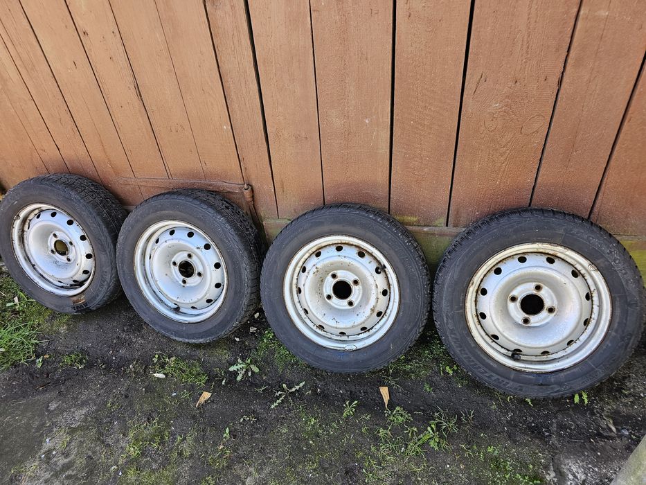 Felgi 14 cali 4x108 Peugeot, Citroen z oponami zimowymi , kołpaki  gratis