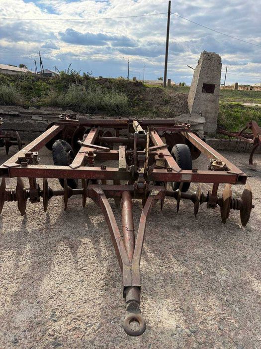 Продам дискову борону БДТ - 3