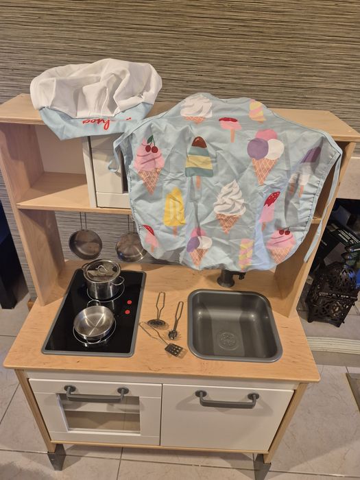Cozinha IKEA de criança