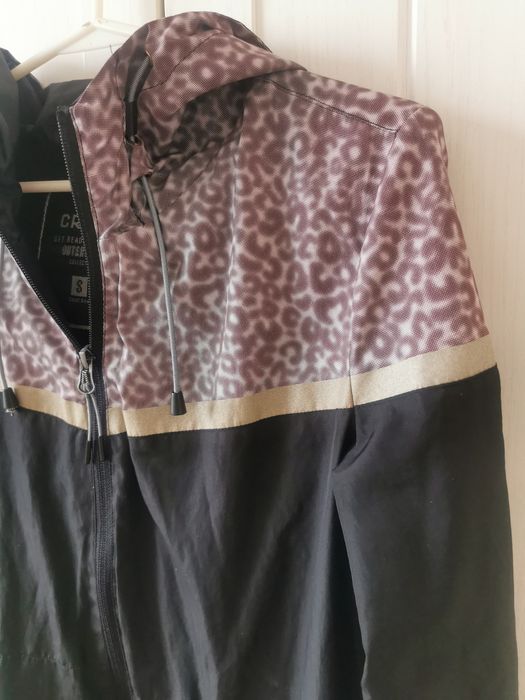 Kurtka przeciwdeszczowa przejściowa z kapturem