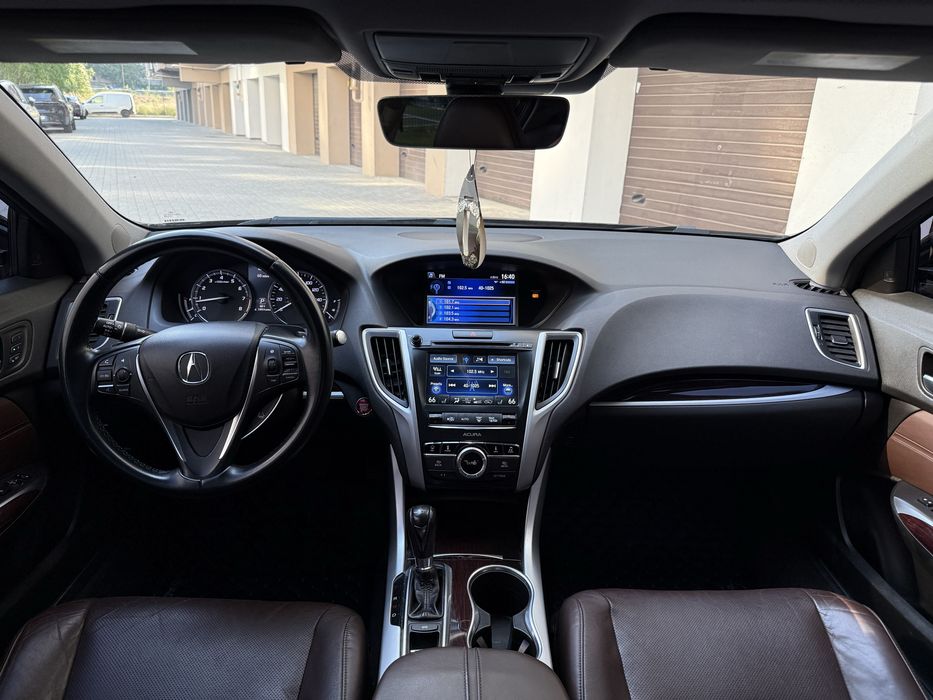 Продам Acura TLX 2016