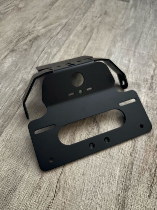 Triumph Scrambler 1200 кріплення номерного знаку вкороченне