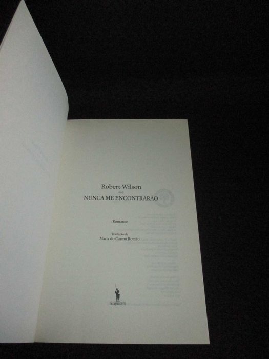 Livro Nunca me Encontrarão Robert Wilson