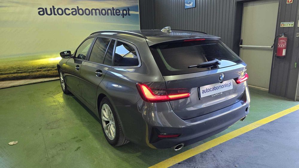 BMW 330 e Plug-IN - Salvado