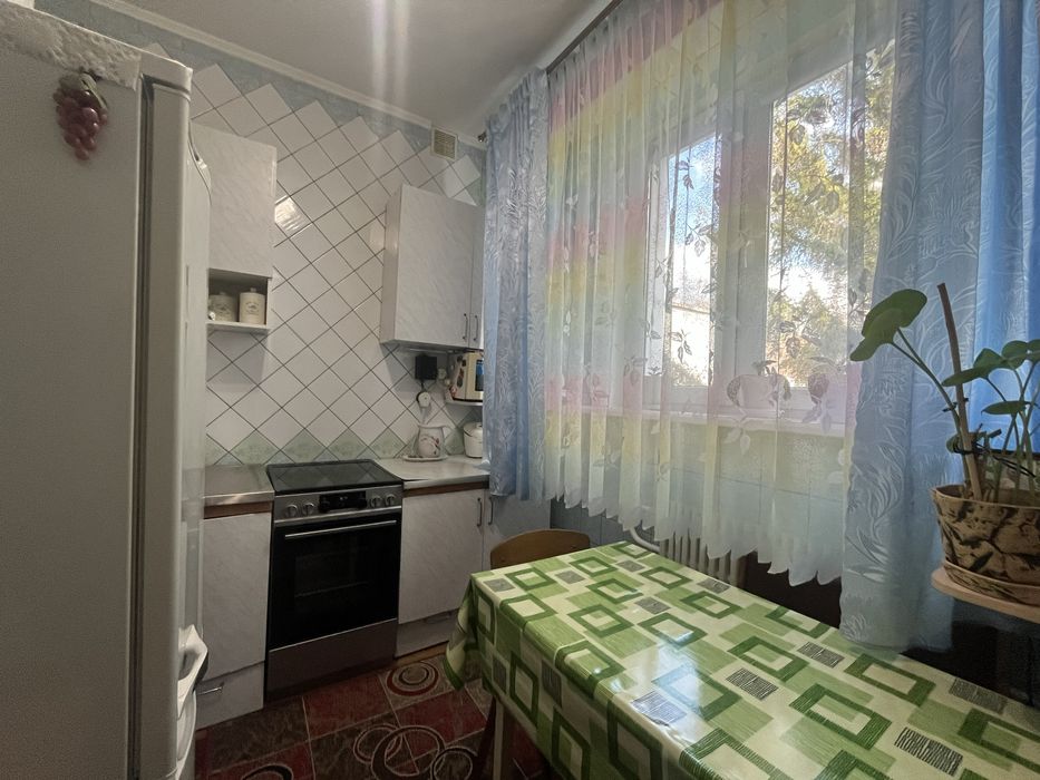 Продам 1 кімнатну  квартиру в центрі міста