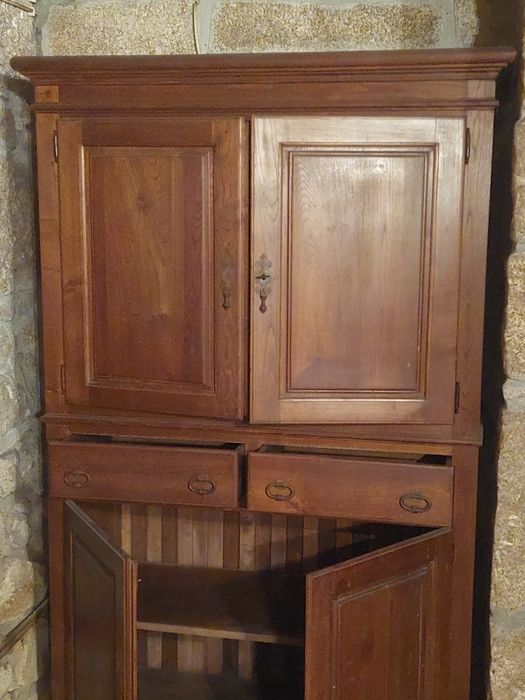 Armário louceiro madeira maciça