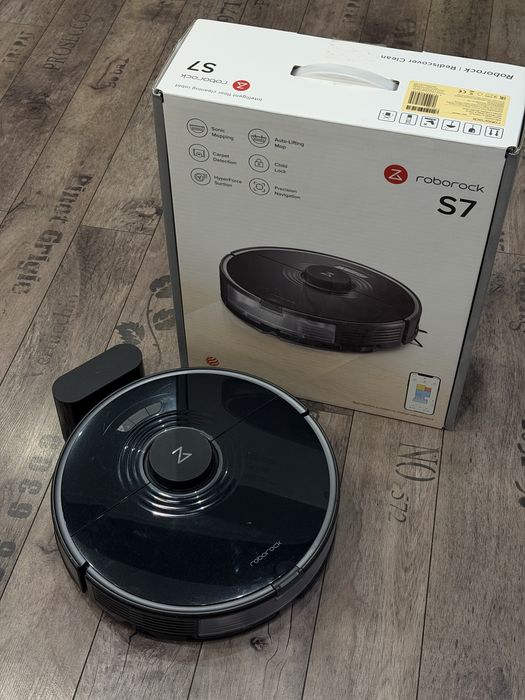 Потужний робот-пилосос Roborock S7 миючий