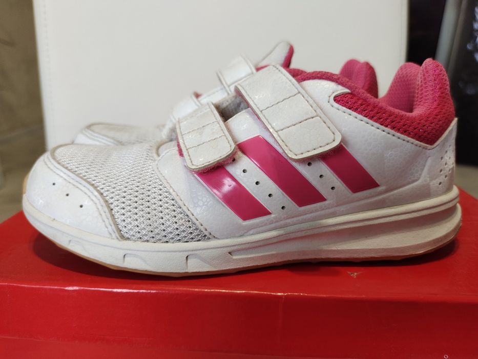 Кроссовки adidas 31 + ПОДАРОК