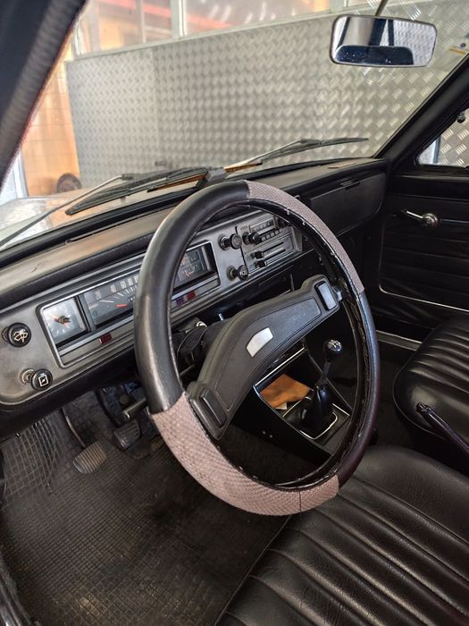 Datsun 1200 Deluxe