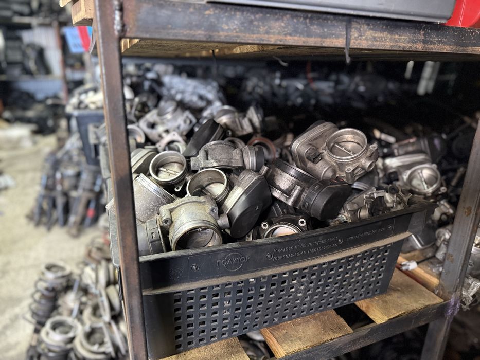 Дросель заслонка BMW N42 N46 N62 M62 M54 N52 М52 E39 E46 E53 E60 E90