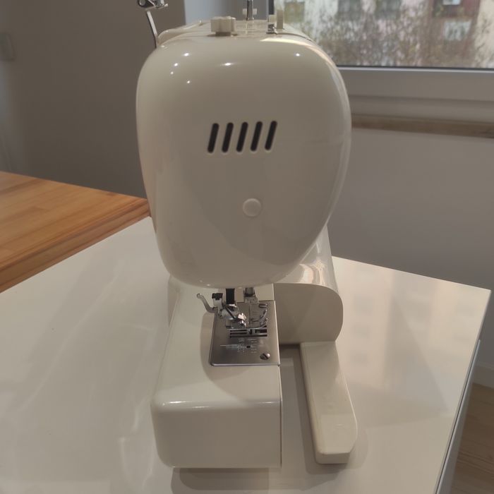 Máquina costura IKEA trackla