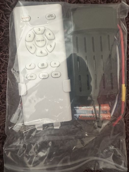 Ventoinha de teto com lampada