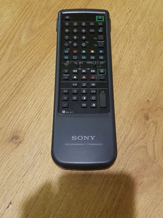 Oryginalny Pilot Sony RM817 Commamder