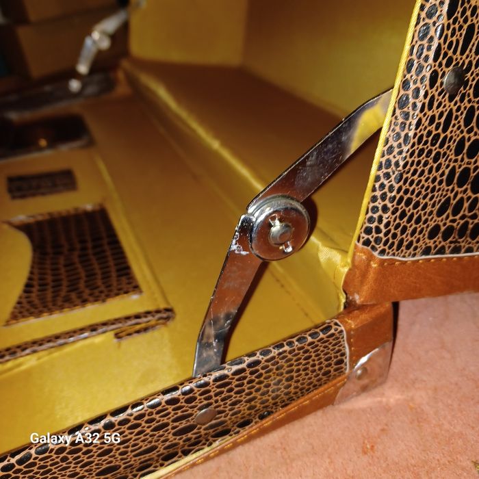 Stara walizka kufer projekt