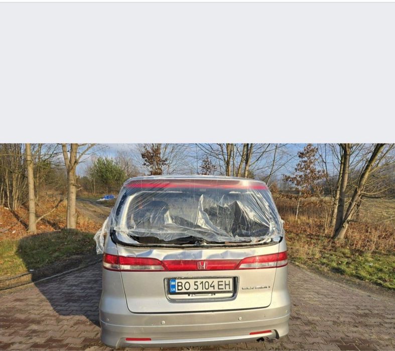 Honda  elysion мінівен