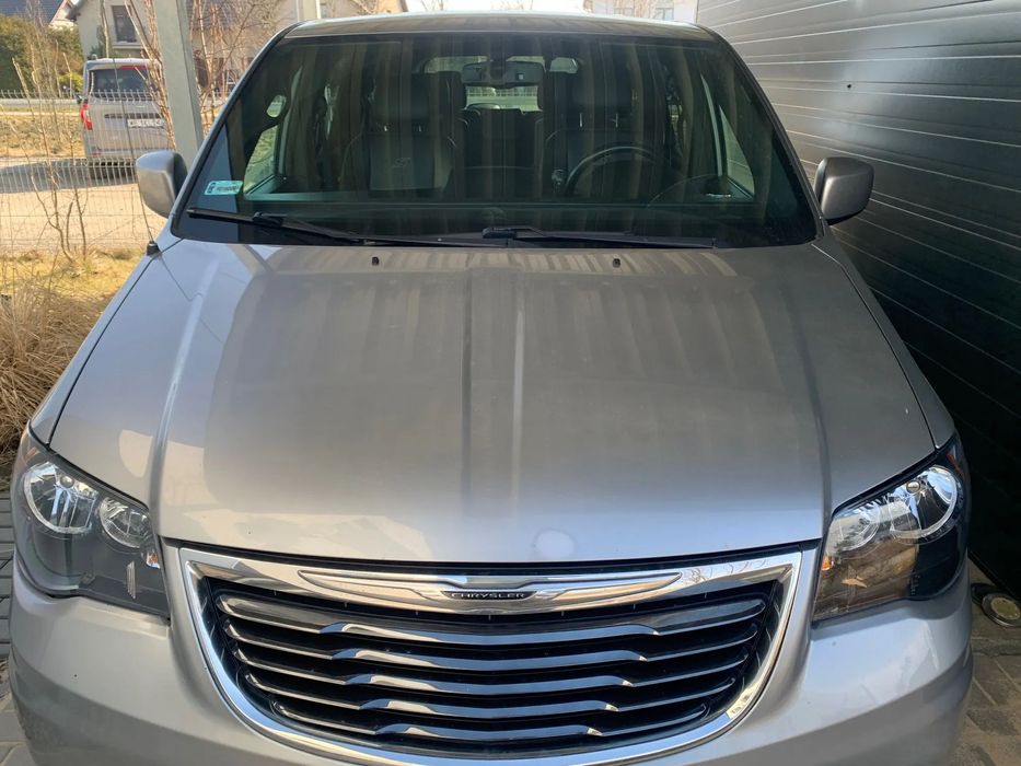 Chrysler Town & Country Chrysler Town & Country S